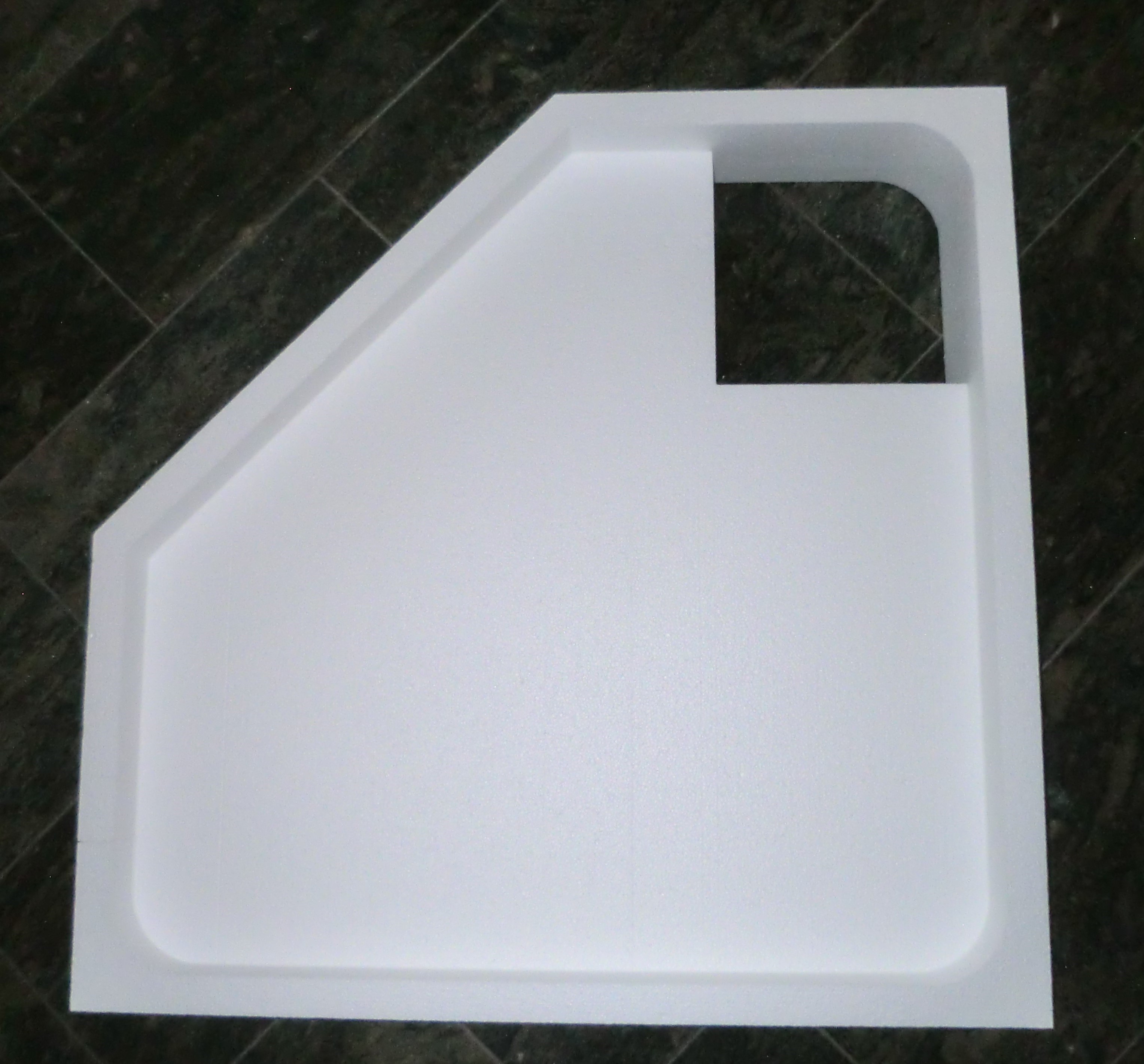 KOMPLETT-PAKET: Duschwanne 90 x 90 cm Fünfeck, flach 6,5 cm weiß Acryl + Styroporträger/Wannenträger + Ablaufgarnitur chrom DN 90